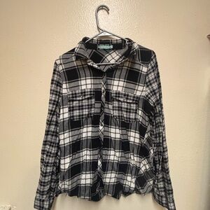 Maurices Black and White Checkered Shirt size L